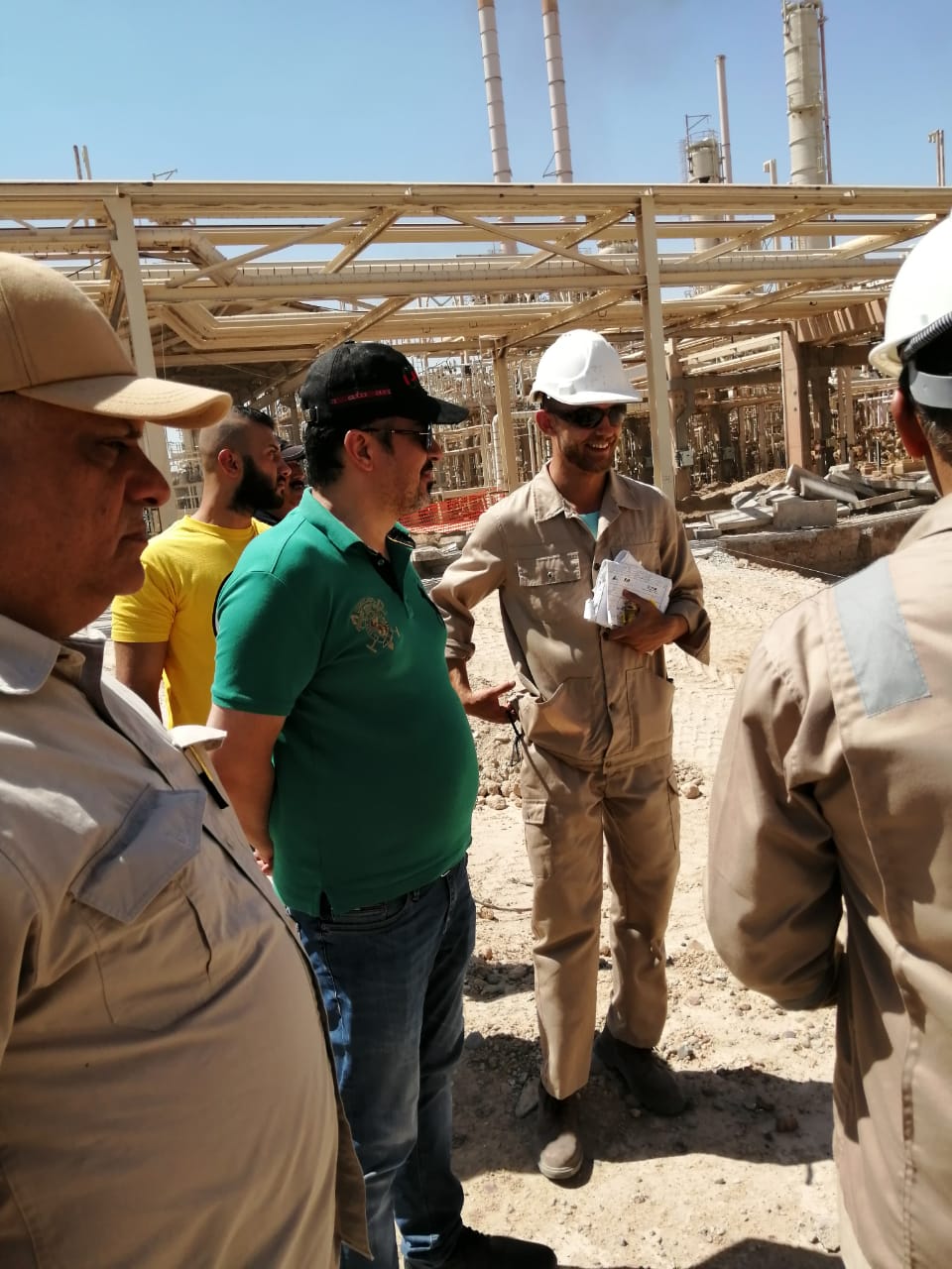 Field coordination with refinery operations staff on site